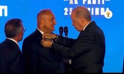 Aydın Milletvekili Ömer Karakaş AK Parti’ye katıldı! Rozeti Erdoğan taktı