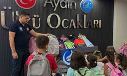 Ülkücülerden öğrencilere kırtasiye desteği