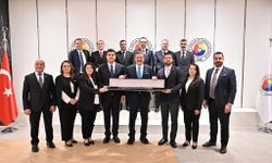 AYSO HEYETİNDEN TOBB BAŞKANI HİSARCIKLIOĞLU’NA ZİYARET