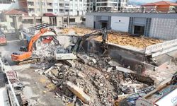Nazilli Ahmet Şensan Kültür Merkezi'nde yıkım çalışmaları başladı