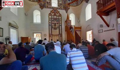 Cuma hutbesinde tesettüre dikkat çekildi