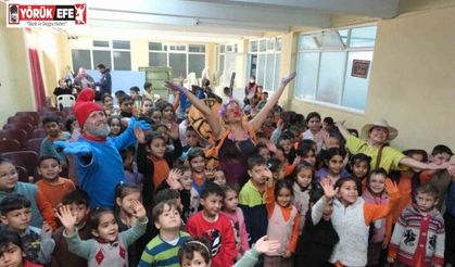 Kuyucak Belediyesi öğrencilerin yüzünü güldürdü