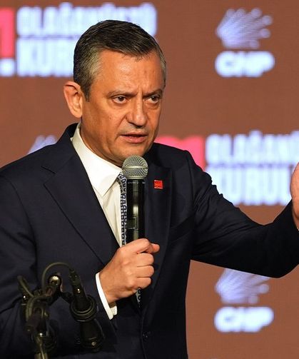 Mutlak butlan kararının ardından Özgür Özel'den ilk mesaj