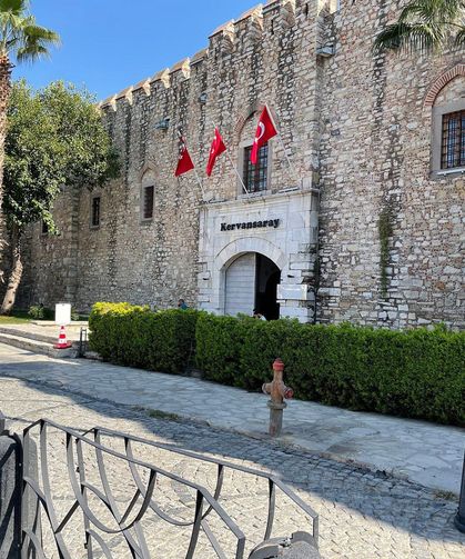 TOPUKLU EFE’DEN KUŞADASI ESNAFINA MÜJDE