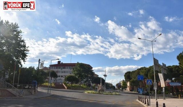 Karacasu’da okul bahçeleri otopark olarak kullanılacak