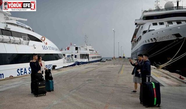 Kuşadası’ndan Yunanistan’ın Sisam Adası’na feribot seferleri başladı