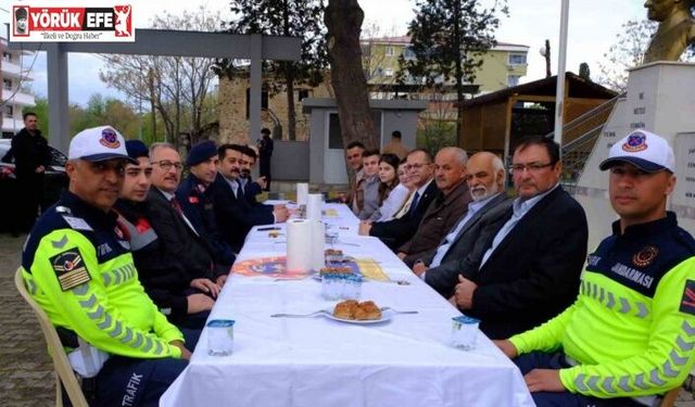 Başkan Doğanca bayramı görevi başında geçiren personelleri unutmadı