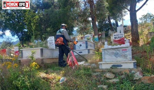 Karacasu’da mezarlıklar temizleniyor