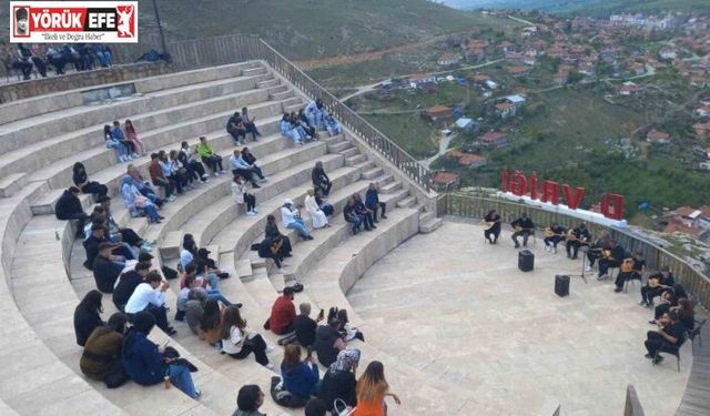 Üç şehir arasında kültür köprüsü kuran "Kültürler Buluşuyor" projesi bu kez Sivas’ta