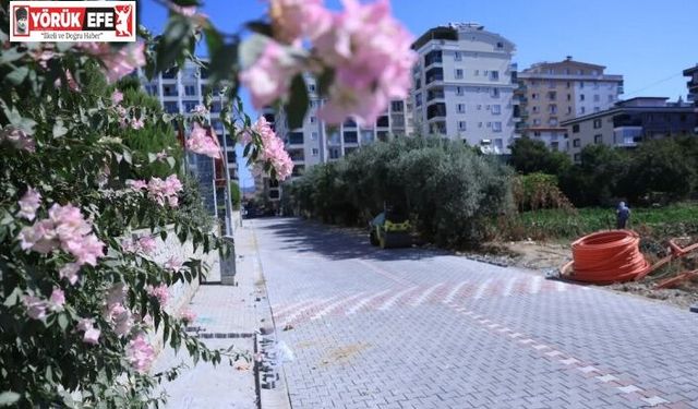 İncirliova’da yol ve parke taşı çalışmaları sürüyor