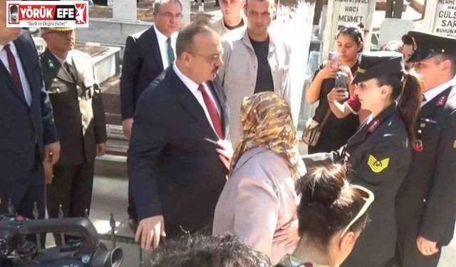 Oğlunun mezarına sarılamayan anne Şengüroğlu: "Bir kapı açılsın yeter"