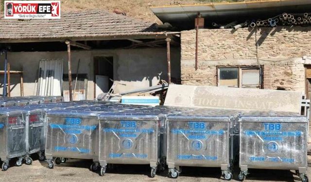 Yenipazar’a hibe edilen 60 yeni çöp konteynırı teslim alındı
