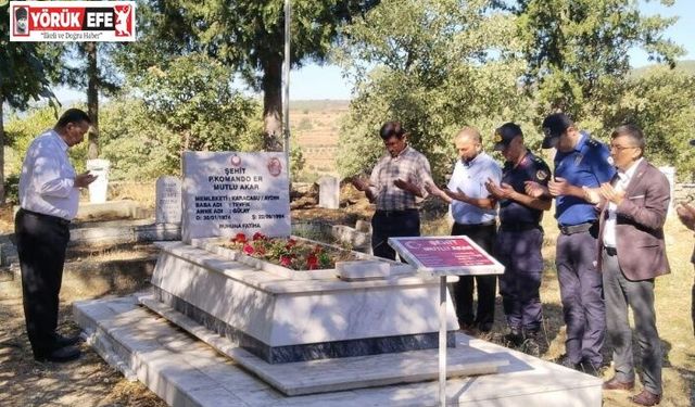 Karacasulu şehit Akar mezarı başında anıldı