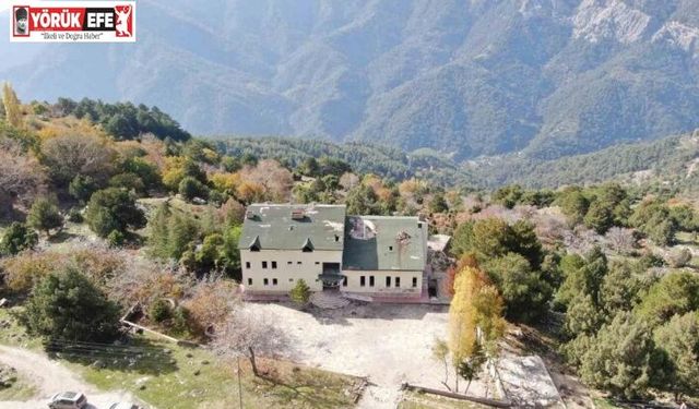 Viraneye dönen Paşa Yaylası Oteli ayağa kalkacağı günü bekliyor