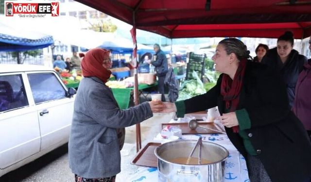 İncirliova Belediyesi’nden pazarda sıcak çorba ikramı