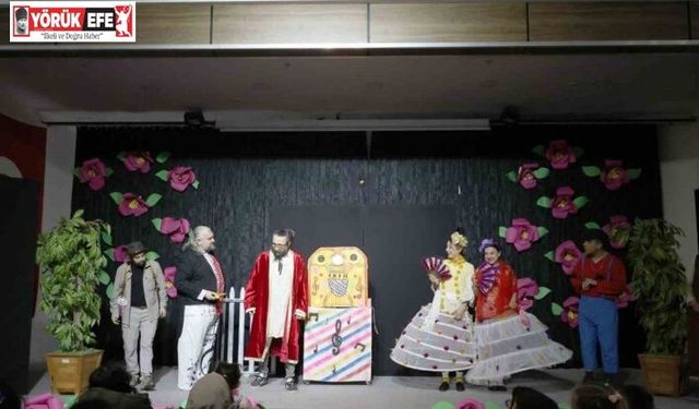 Aydın Büyükşehir Belediyesi’nden çocuklara tiyatro şöleni