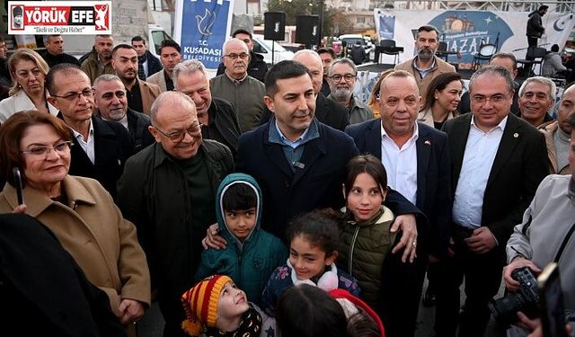 CHP’Lİ BAŞKANLAR HEMŞEHRİLERİYLE KUŞADASI BELEDİYESİ’NİN İFTAR SOFRASINDA BULUŞTU