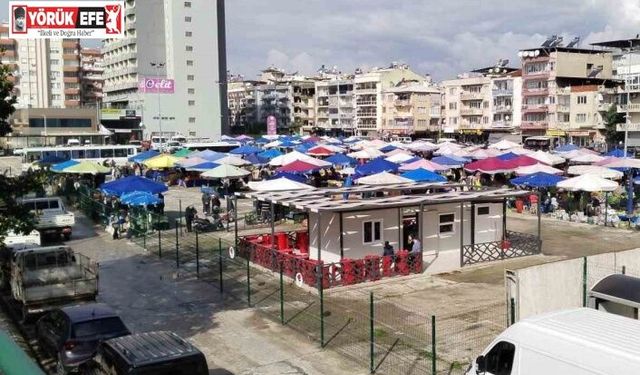 Kurtuluş Semt Pazarı yeni yerinde hizmete başladı