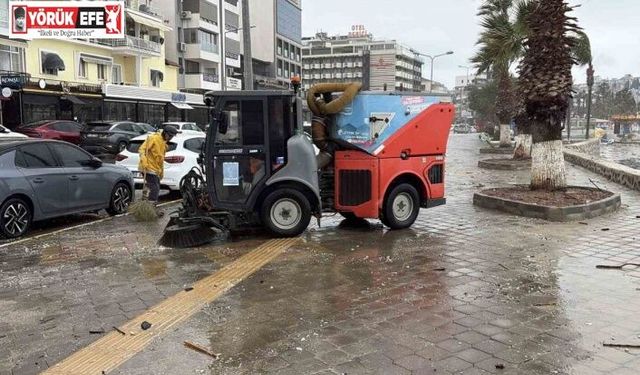 Kuşadası Belediyesi’nden sağanak ve fırtına mesaisi
