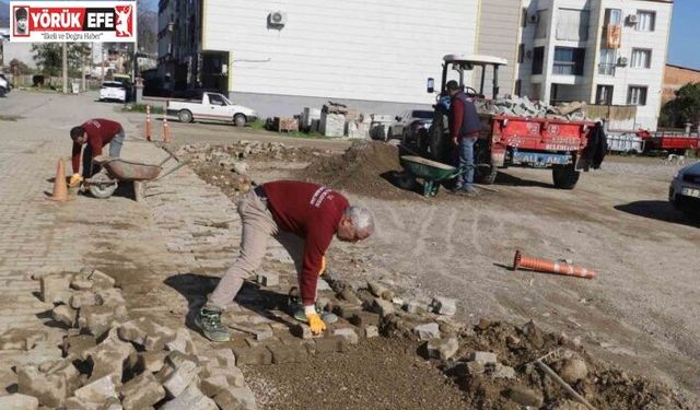 Nazilli’de yol seferberliği, bozulan parkeler yenileniyor