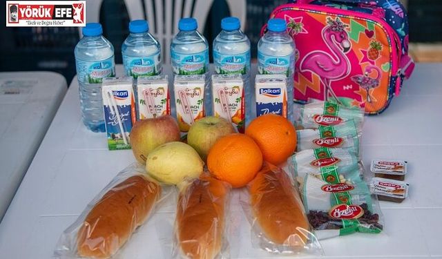 ÖĞRENCİLERE İKİNCİ DÖNEMİN İLK BESLENME ÇANTALARI ULAŞTIRILDI