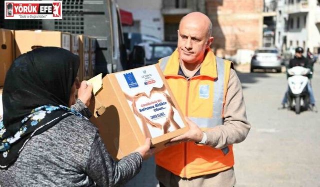 Kuşadası Belediyesi’nden 3 bin 500 aileye Ramazan yardımı