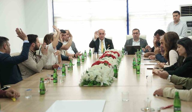 İncirliova'ya iki yeni çöp kamyonu