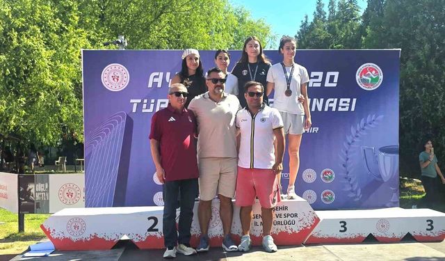 Aydınlı Tuana, heptatlonda Türkiye şampiyonu oldu
