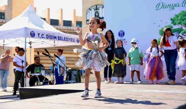 Didim'de minik tasarımcılar geri dönüşüm defilesiyle çevreye dikkat çekti