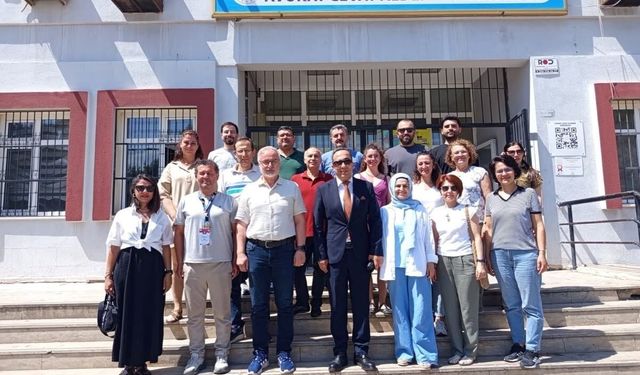 Efeler İlçe Milli Eğitim Müdürü Çomruk: 'Hedefimiz değerlerine sahip çıkan nesiller yetiştirmek'