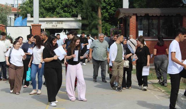YKS maratonunda manzara değişmedi, geç kalanlar sınava alınmadı