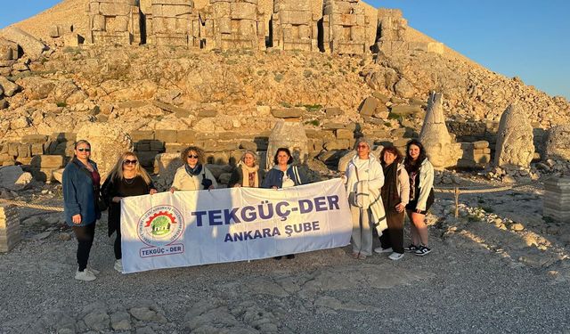 TEKGÜÇDER Üyeleri Nemrut Dağı Zirvesinde Tarihle Buluştu