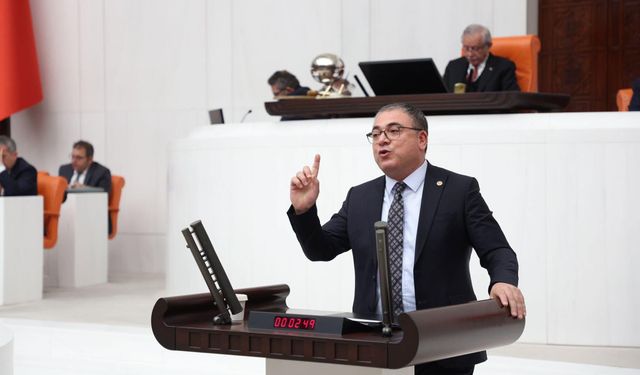 KARAKOZ"AKP İKTİDARI EMEKLİYİ VE ASGARİ ÜCRETLİYİ AÇLIĞA MAHKUM EDİYOR”