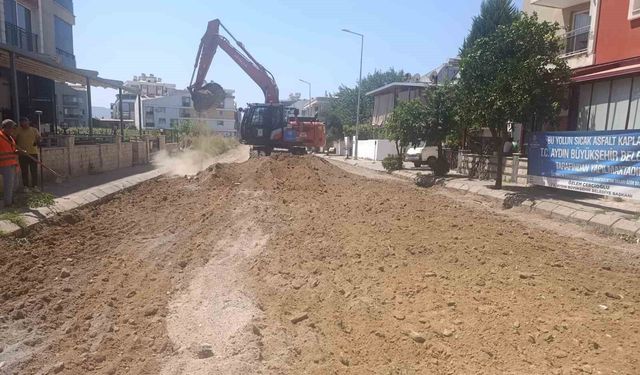 Aydın'ın dört bir yanında yol çalışmaları sürüyor