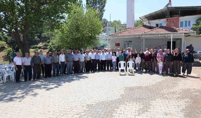 Başkan Tetik, mahalle sakinleri ile bir araya geldi