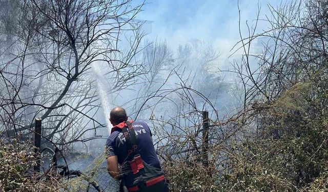 Büyükşehir itfaiye üç günde 176 yangına müdahale etti