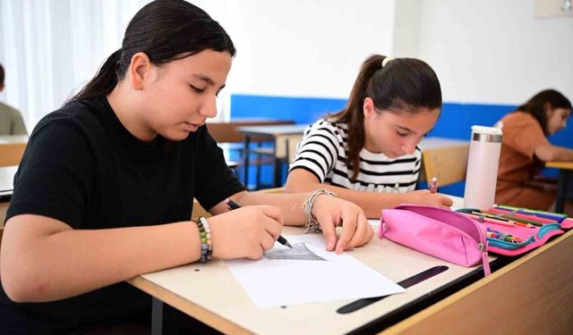 Büyükşehir'den miniklere ücretsiz resim eğitimi