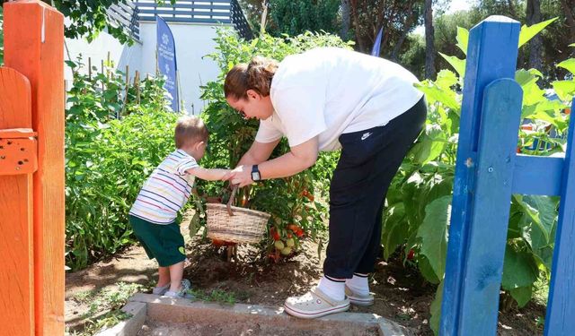 Büyükşehir'in Otizm Destek Merkezleri'nde ilk ders doğa sevgisi