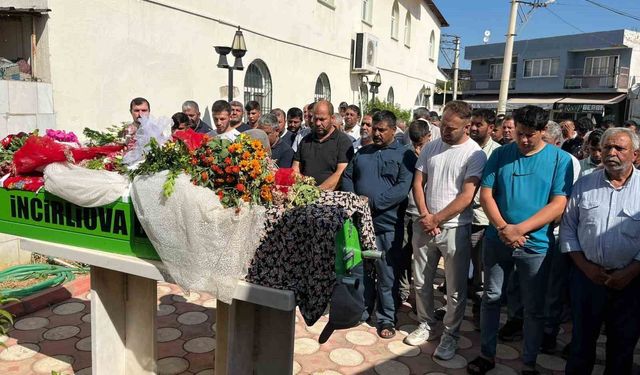 Eda, İncirliova'da son yolculuğuna uğurlandı
