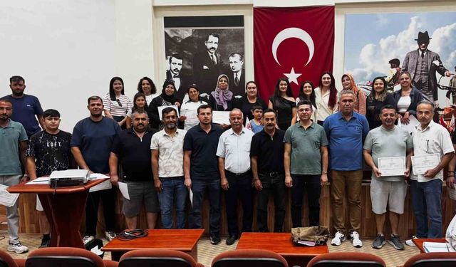 Efeler'de kursiyerler sertifikalarını aldı