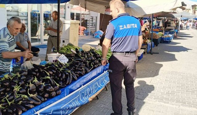 Germencik'te pazarda etiket denetimi