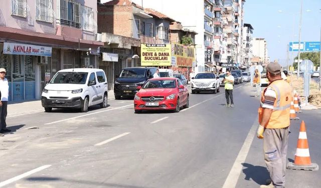İncirliova anayolunda sıcak asfalt çalışması tamamlandı