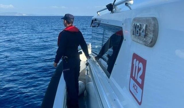 Sahil güvenlik Kuşadası'nda 1, Didim'de 3 kişiyi kurtardı
