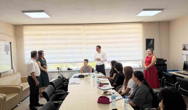 Sultanhisar Kaymakamı Ateş, üniversite adaylarıyla buluştu