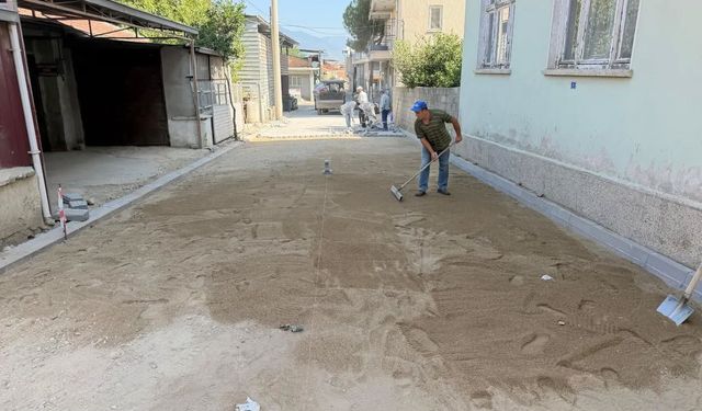 Yenipazar'da eskiyen yollar modern görünüme kavuşuyor
