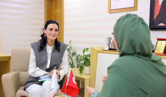 Efeler'de Gönül Buluşması