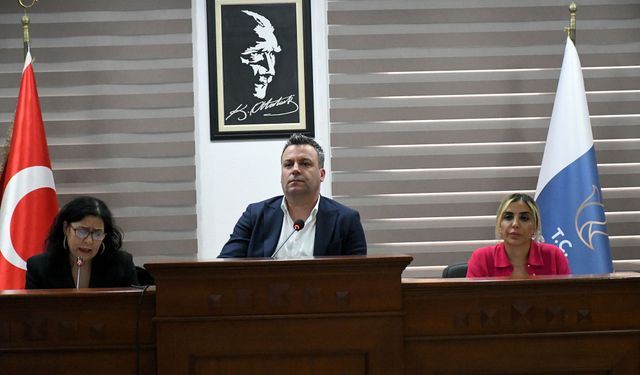 BAŞKAN VEKİLİ TAHSİN DEMİRTAŞ:“ÖZER TÜRK STADI’NDAKİ SÜREÇ RESMİ TEKNİK RAPORLAR DOĞRULTUSUNDA YÜRÜTÜLÜYOR”