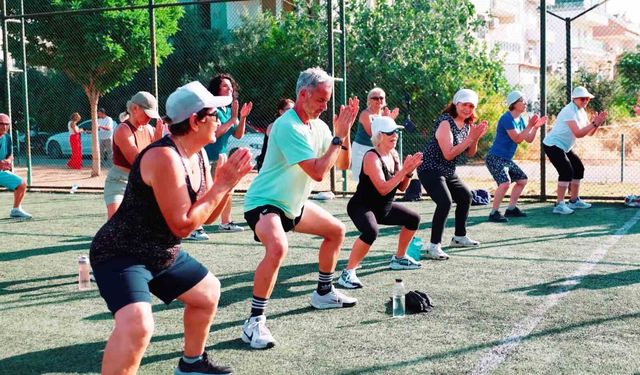 Didim'de ücretsiz sabah egzersizleri dört noktada sürüyor