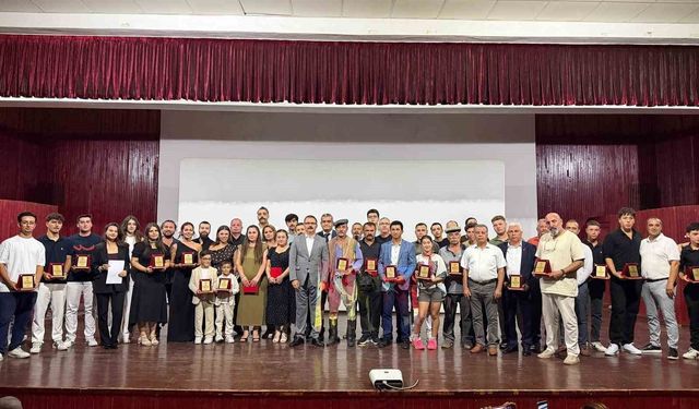 'Atça Çomaklı Ovası Katliamı' kısa filminin ilk galası yoğun katılımla gerçekleştirildi