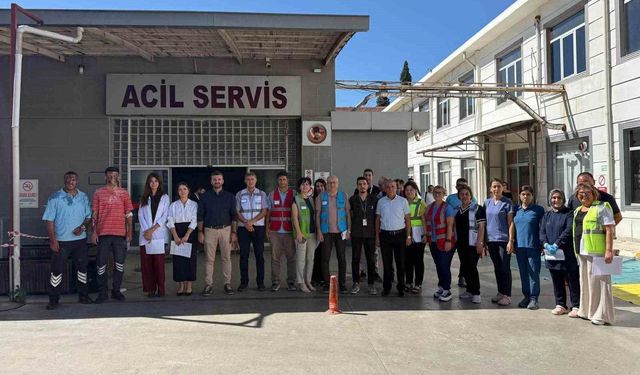 Aydın'da hastane personeli deprem senaryosuyla afet hazırlığını test etti